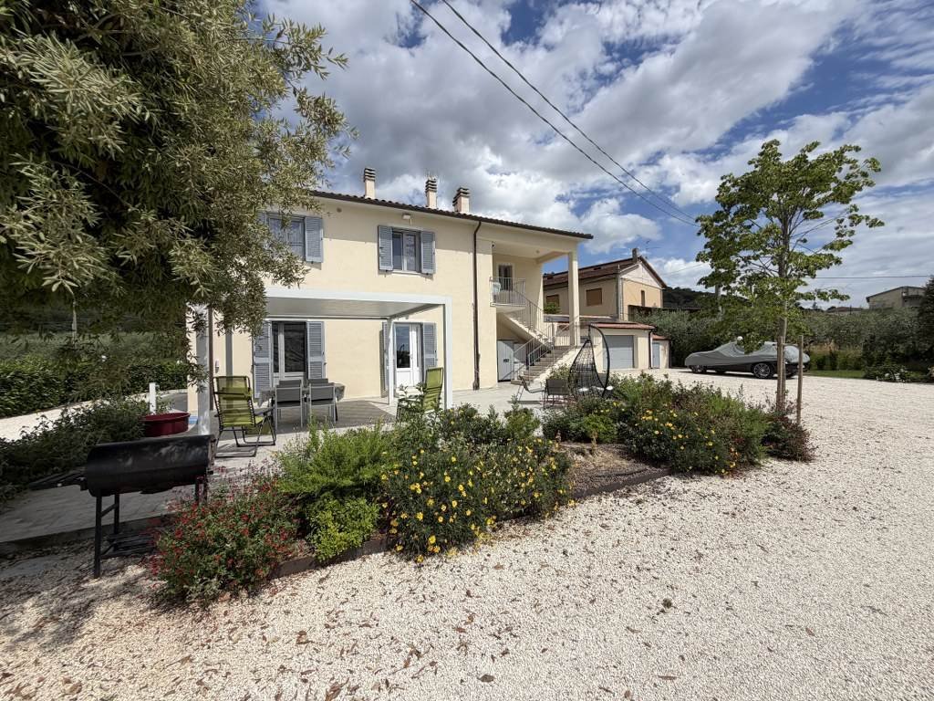 House in Terontola, Cortona, Tuscany 4 - 17263472