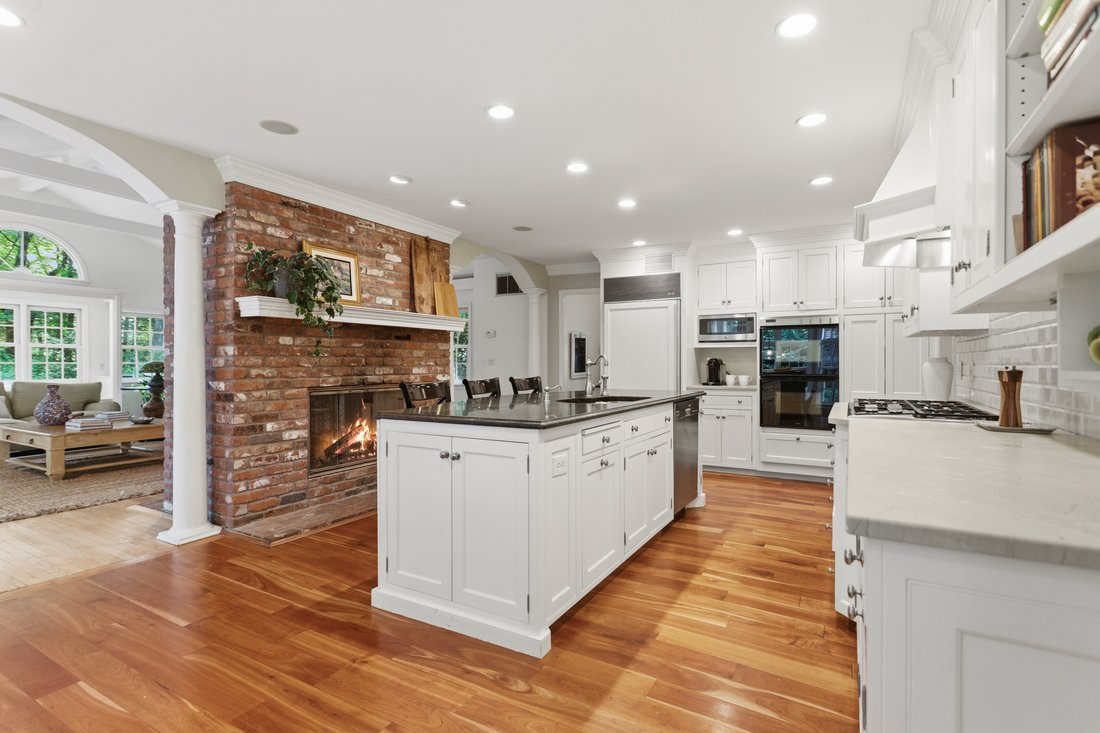 House in Weston, Connecticut, United States 4 - 18105143