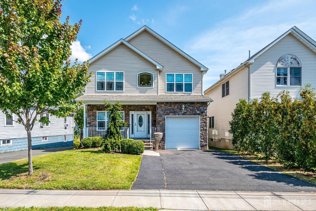 House in Woodbridge Township, New Jersey, United States 1 - 18098556