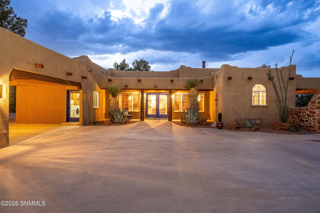 House in Las Cruces, New Mexico, United States 2 - 18094263