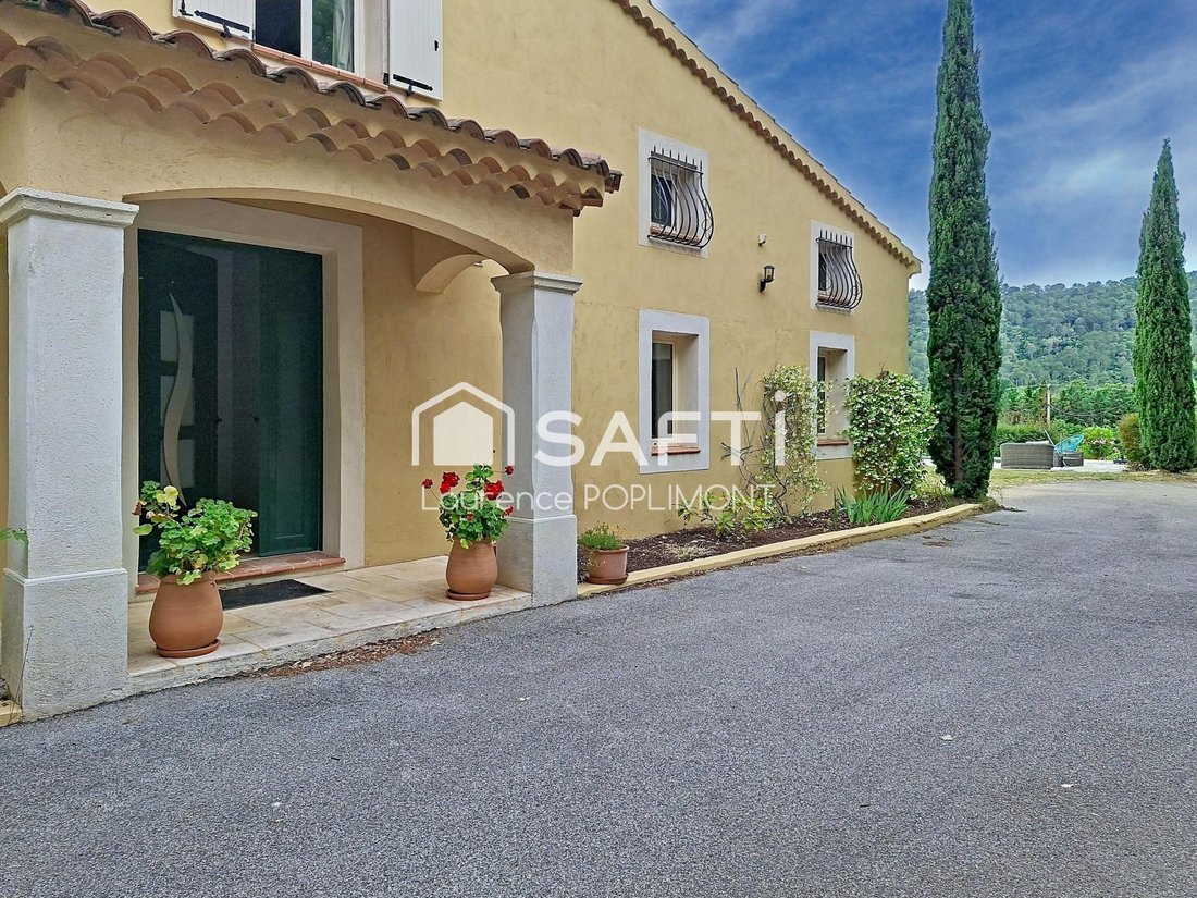 House in Brignoles, Provence-Alpes-Côte d'Azur, France 2 - 17895094