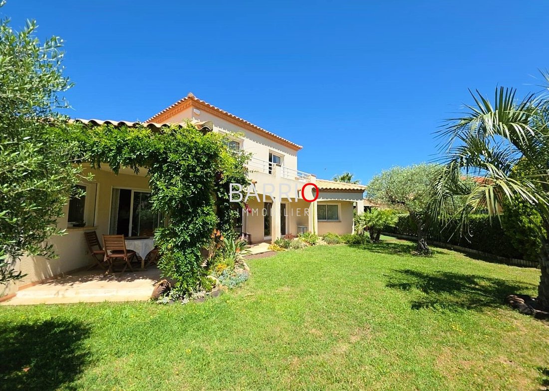 Villa in Argelès-sur-Mer, Occitania, France 2 - 18097594