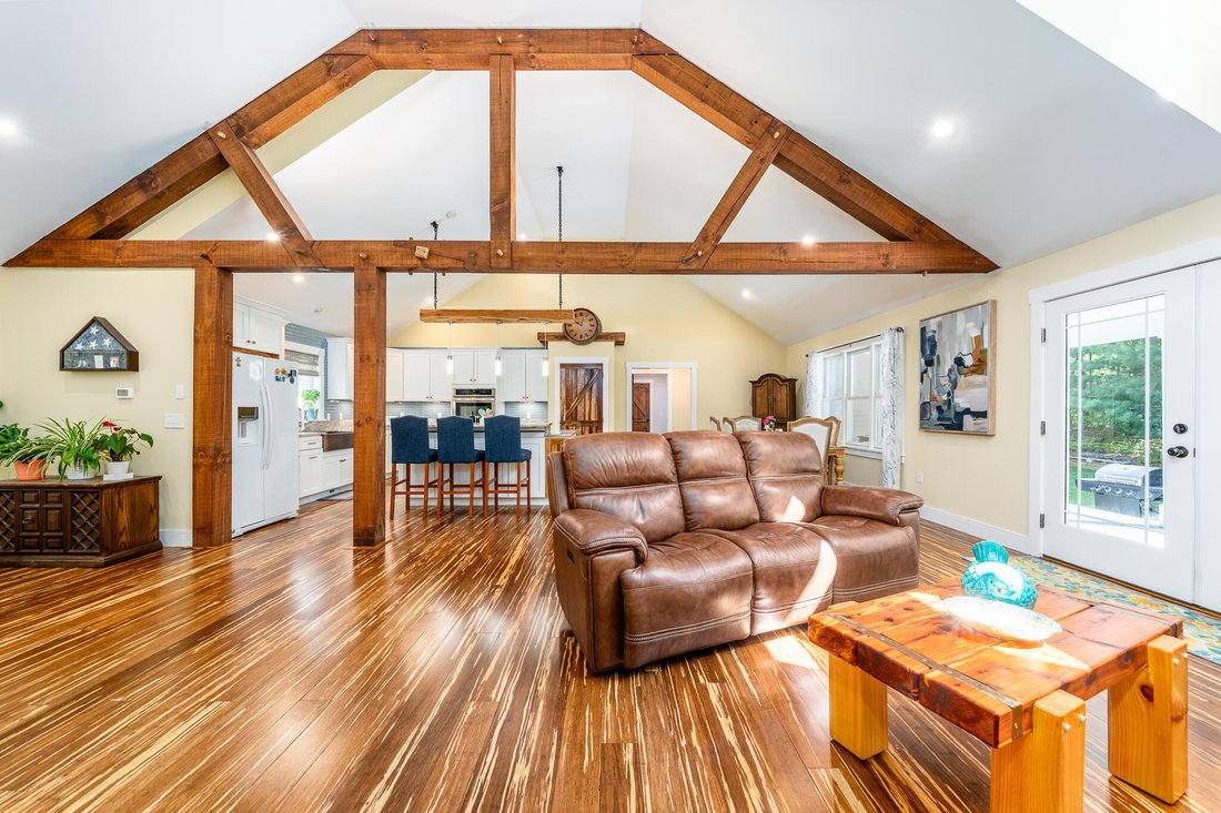 House in Mashpee, Massachusetts, United States 3 - 18097905