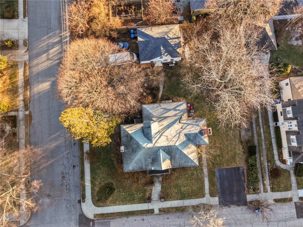 Cranston, Rhode Island, United States 4 - 18102426