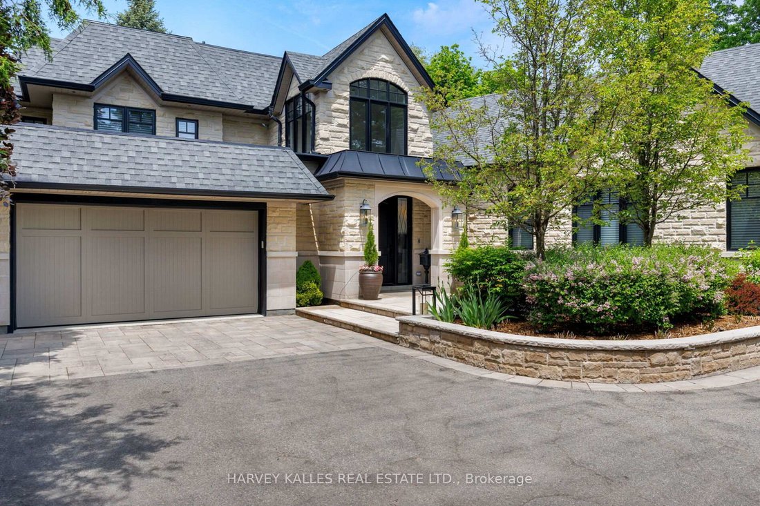 House in Toronto, Ontario, Canada 3 - 18104074