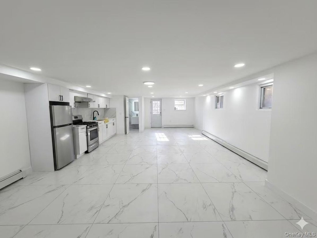 House in New York, New York, United States 4 - 18100856