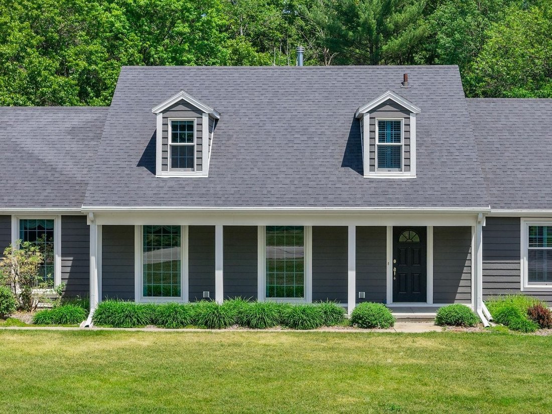 House in Wisconsin Dells, Wisconsin, United States 3 - 18098071