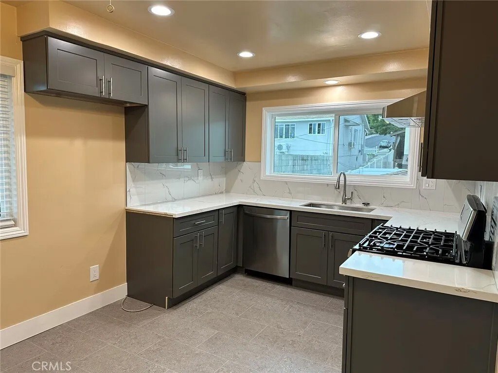 Monterey Park, California, United States 3 - 18091835