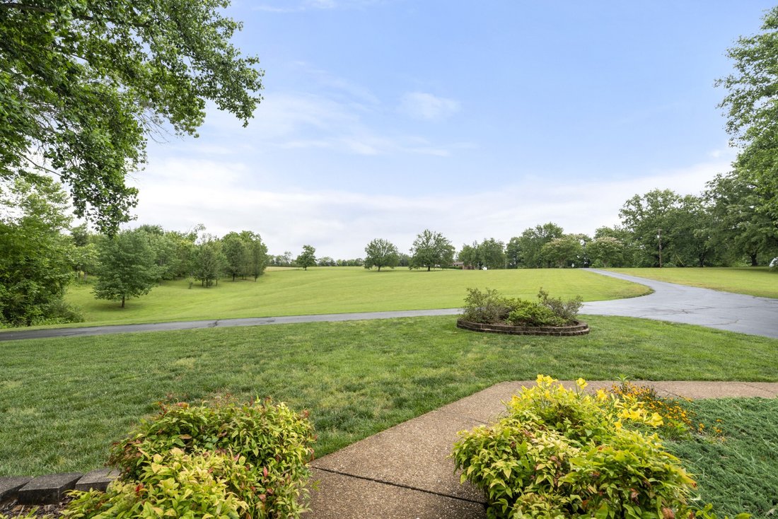 House in Dickson, Tennessee, United States 3 - 18098403