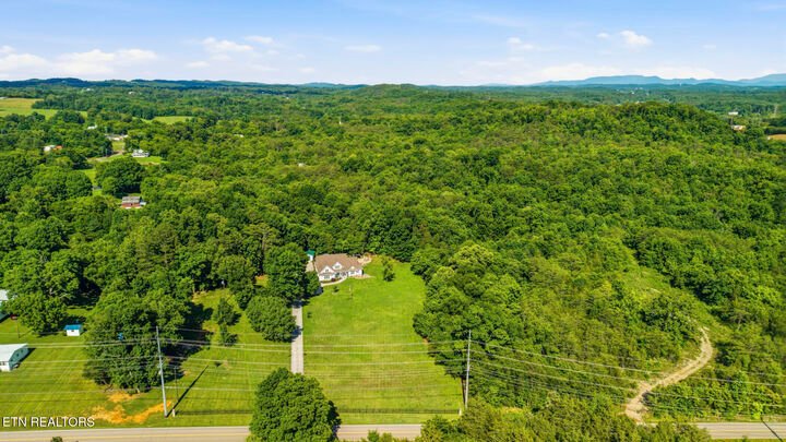 House in Strawberry Plains, Tennessee, United States 2 - 18107788