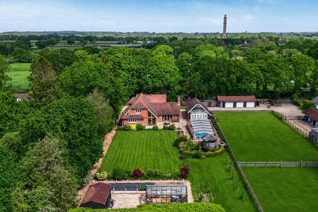 House in Hordle, England 1 - 18091309