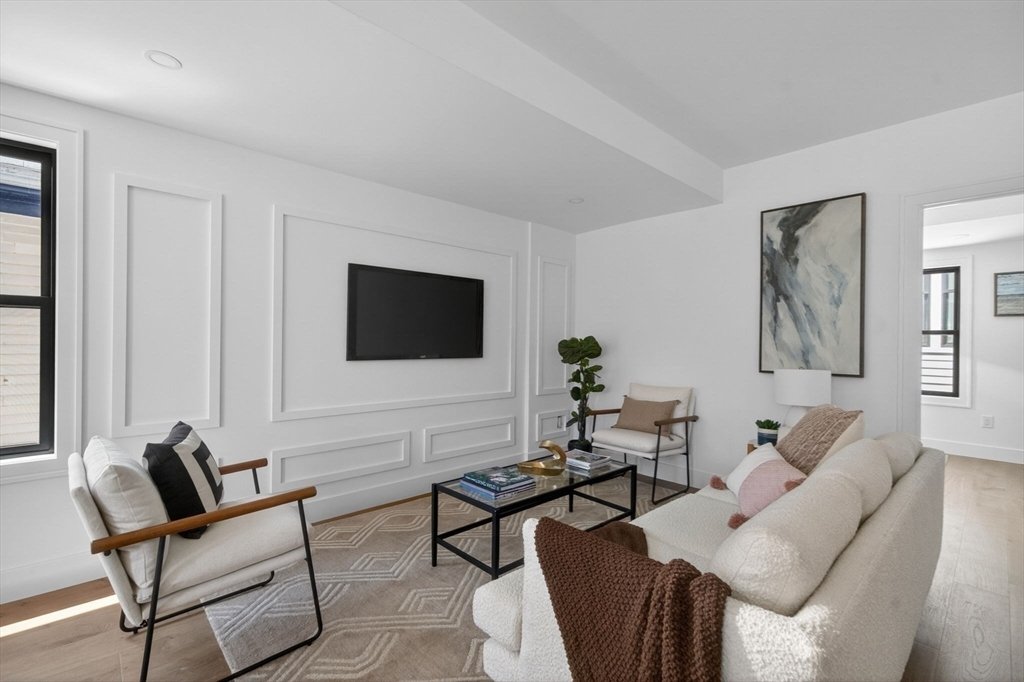 Condo in Somerville, Massachusetts, United States 3 - 18092315