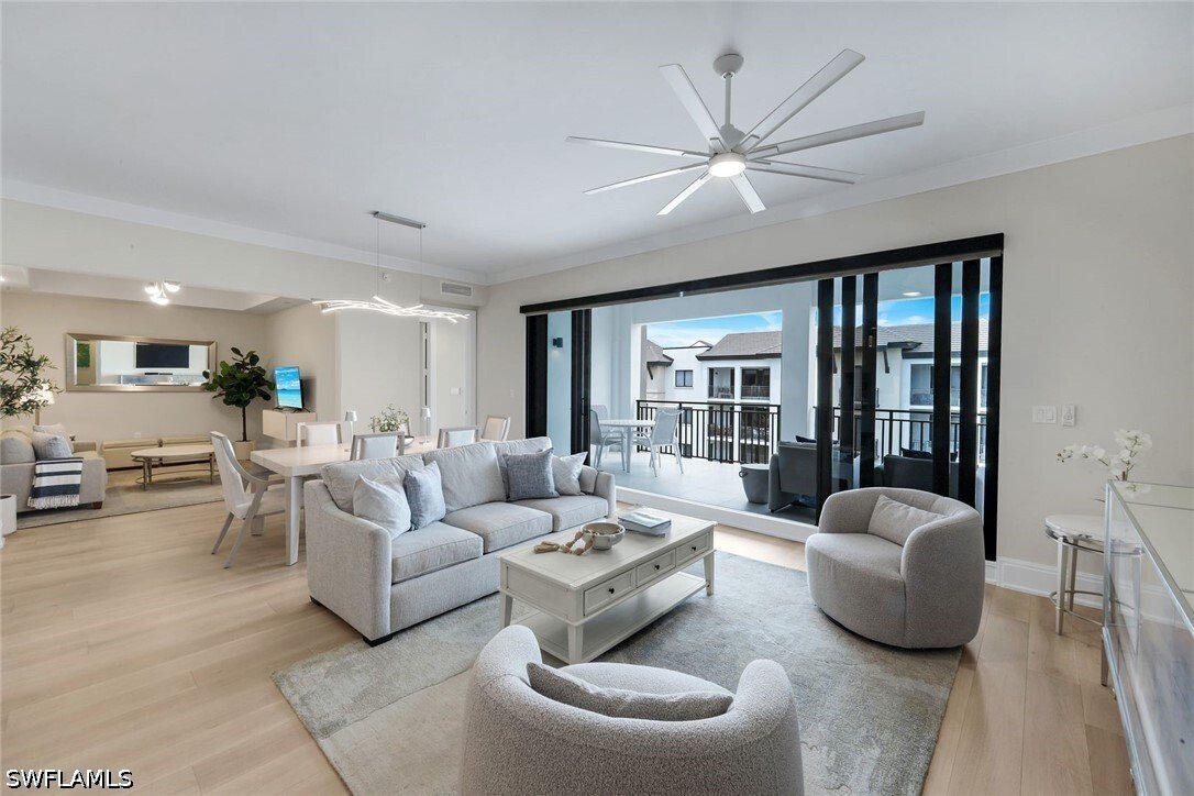 Condo in Naples, Florida, United States 3 - 18100641