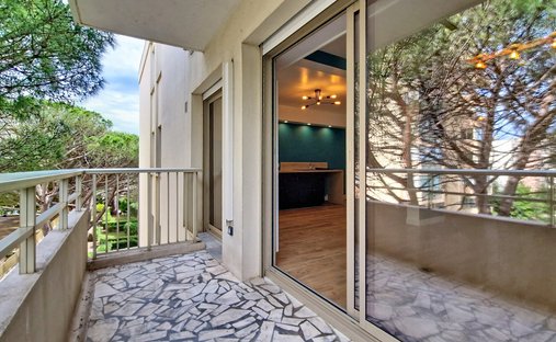 Apartment in Le Dramont-Agay-Anthéor-Le Trayas, Saint-Raphaël, France 1