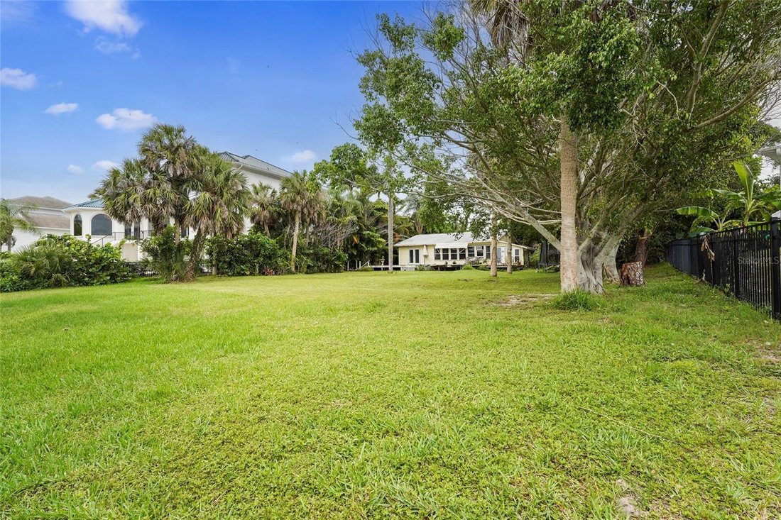 House in Sarasota, Florida, United States 4 - 18095526