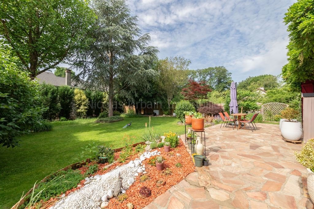 House in Le Mesnil-Saint-Denis, Ile-de-France, France 5 - 18106566