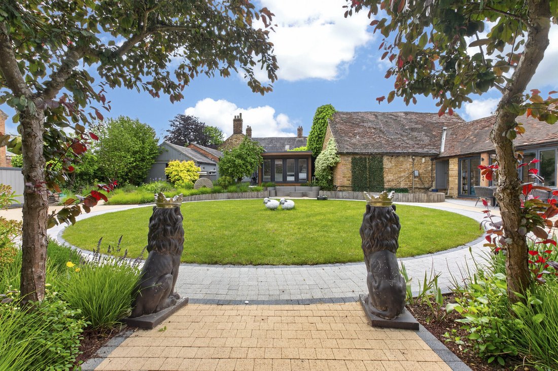 House in Staverton, England 2 - 18098689
