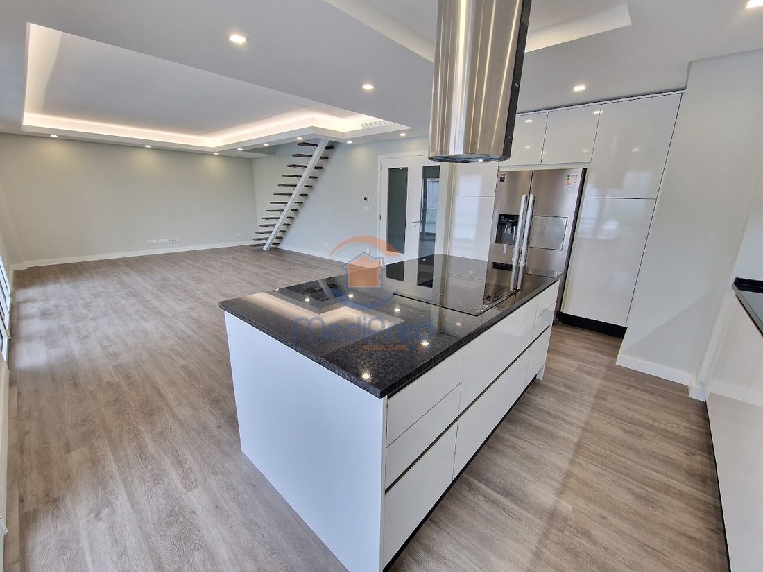 Apartment in Ramada e Canecas, Lisbon, Portugal 4 - 18099392