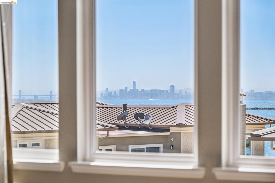 Condo in Richmond, California, United States 5 - 18095166