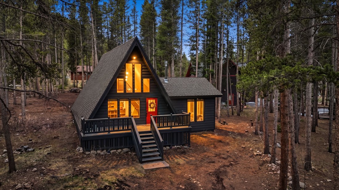 Breckenridge, Colorado, United States 1 - 18090676