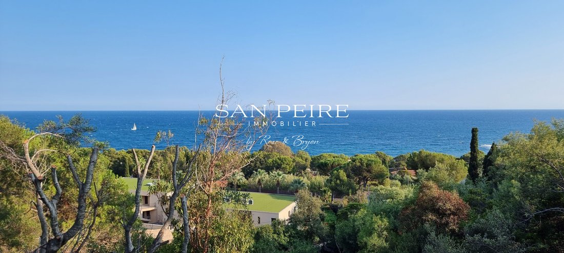 Villa in Les Issambres, Roquebrune-sur-Argens, France 3 - 16382359