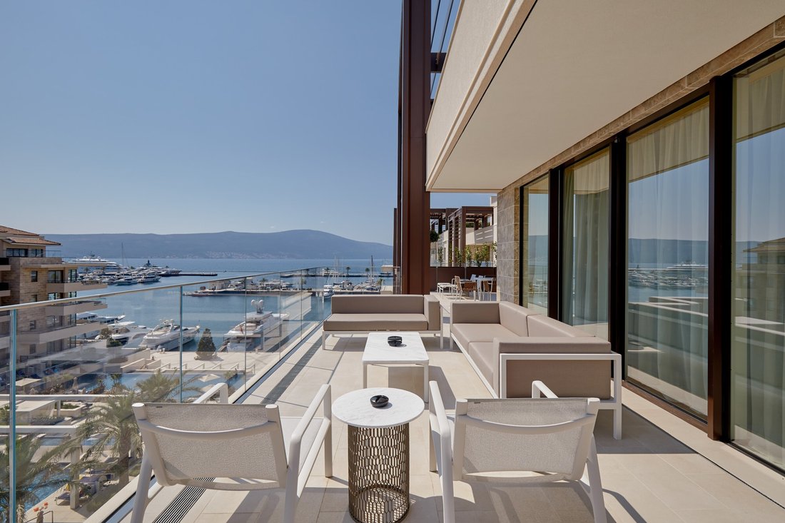 Apartment in Tivat, Tivat Municipality, Montenegro 3 - 16977148