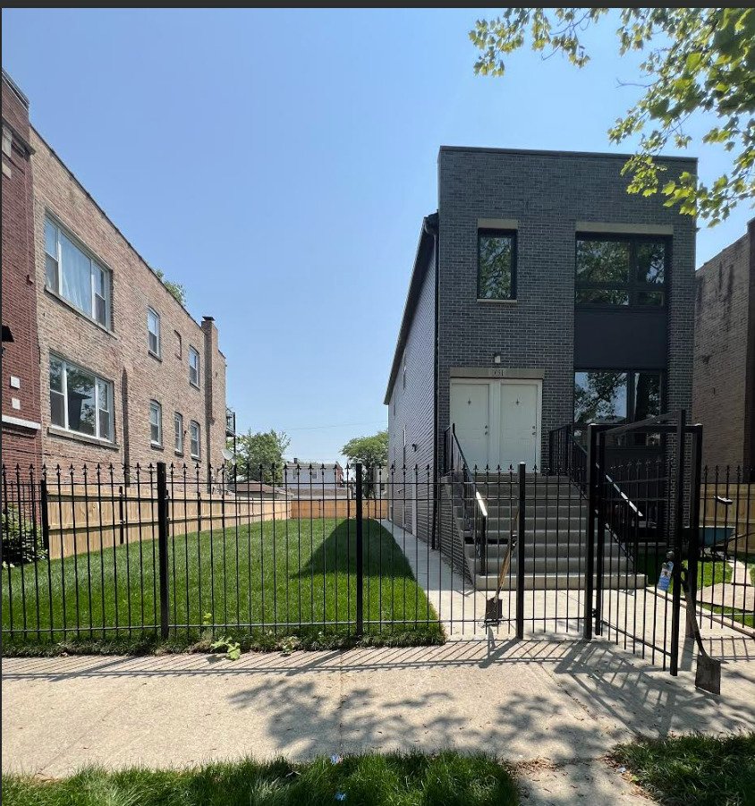 Chicago, Illinois, United States 3 - 18101385