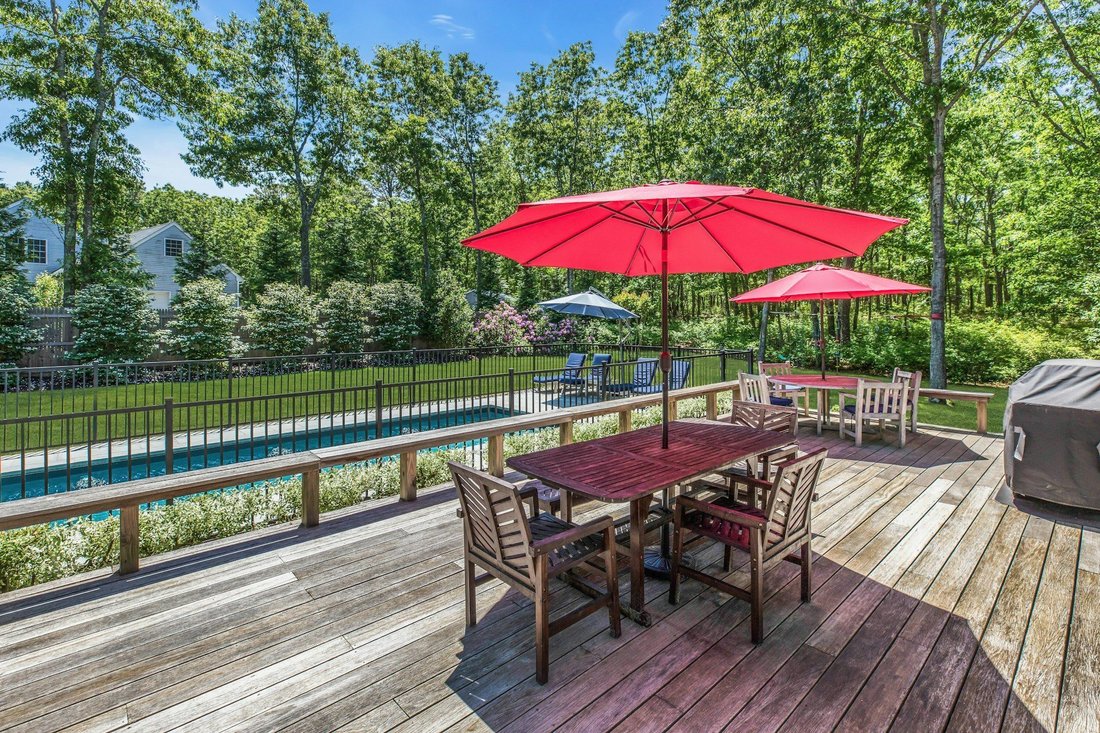 Hampton Bays, New York, United States 2 - 15877829