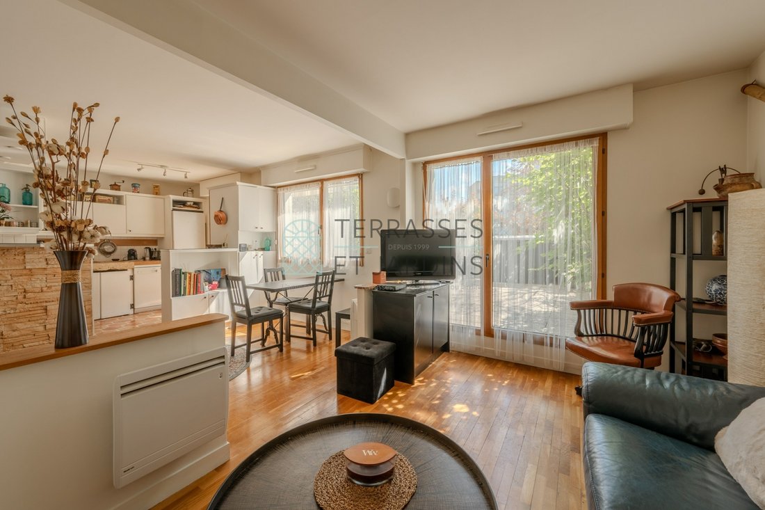 Apartment in Espaces Jeunes, Issy-les-Moulineaux, France 3 - 17891158