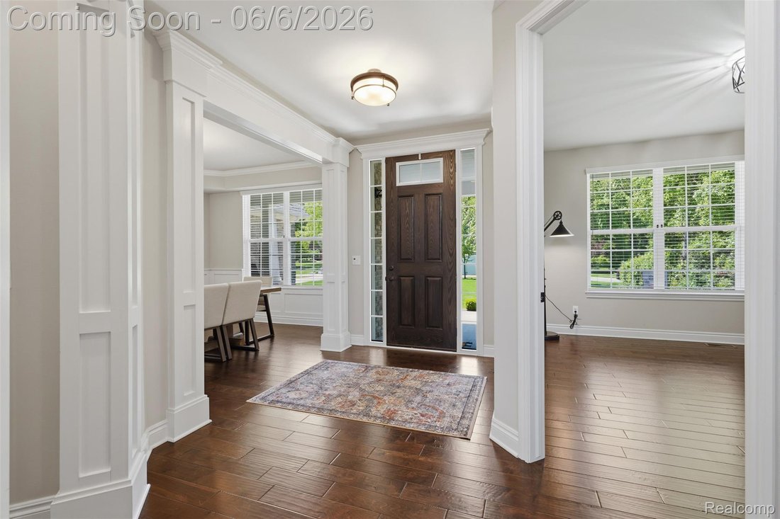 House in Wixom, Michigan, United States 5 - 18098640