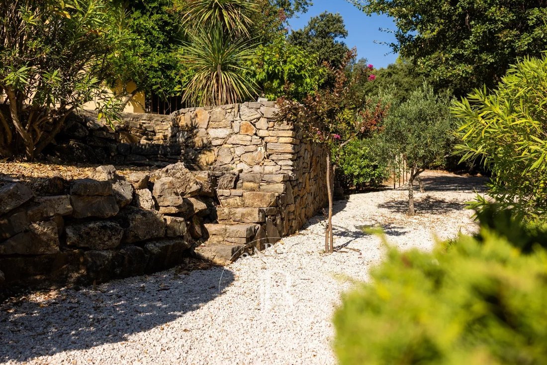 Villa a Cotignac, Provenza-Alpi-Costa Azzurra, Francia 5 - 13304759