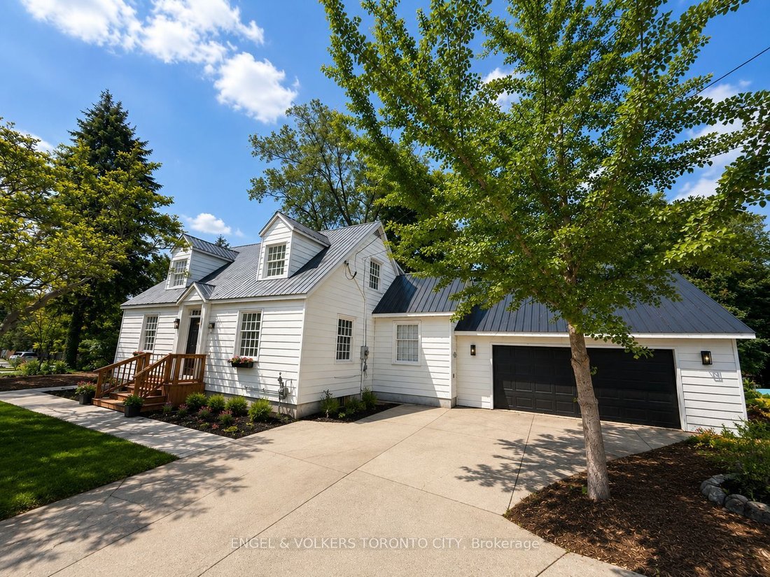 House in Creemore, Ontario, Canada 1 - 18103290