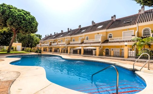 House in Sitio de Calahonda, Mijas, Spain 1