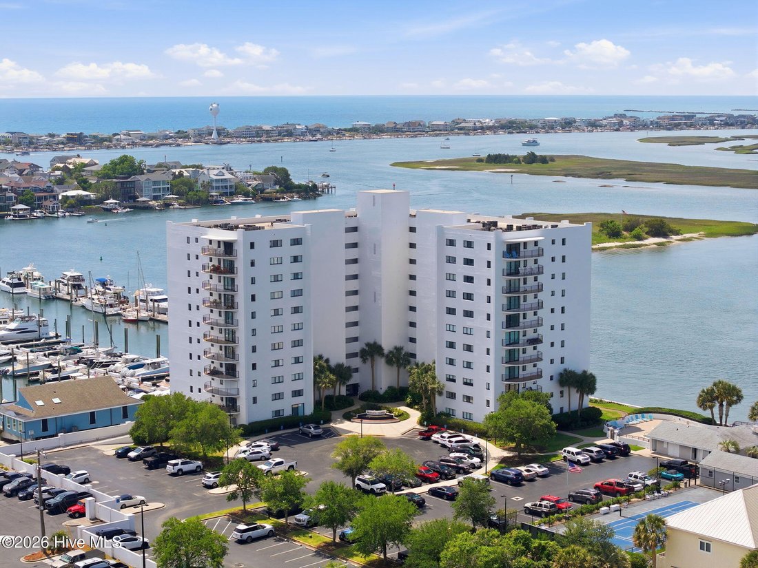 Condo in Wrightsville Beach, North Carolina, United States 1 - 18095424