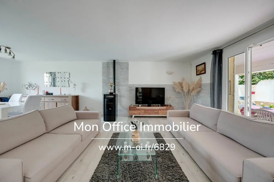 House in Bouc-Bel-Air, Provence-Alpes-Côte d'Azur, France 4 - 18091276