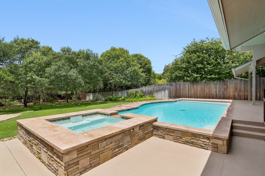 House in San Antonio, Texas, United States 5 - 18080950