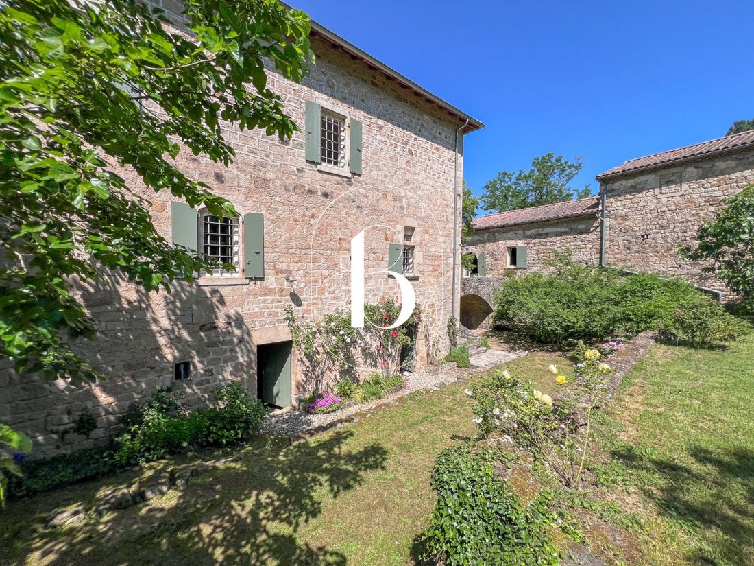 House in Vinezac, Auvergne-Rhône-Alpes, France 1 - 18096032