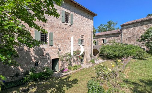 House in Vinezac, Auvergne-Rhône-Alpes, France 1