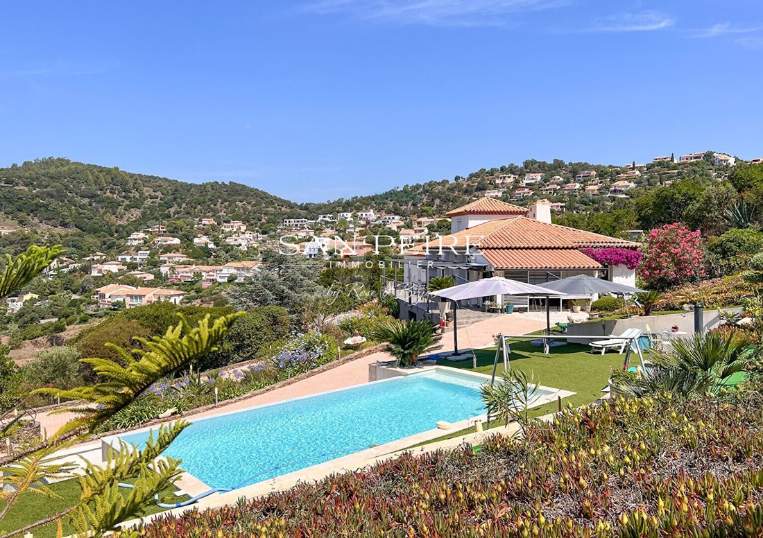 Villa in Les Issambres, Roquebrune-sur-Argens, France 4 - 15562299