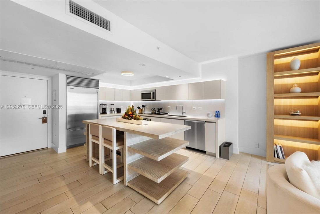 Condo in Miami Beach, Florida, United States 2 - 18101085
