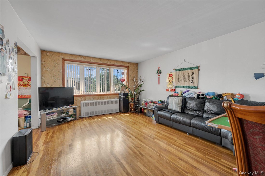House in New York, New York, United States 2 - 18095084