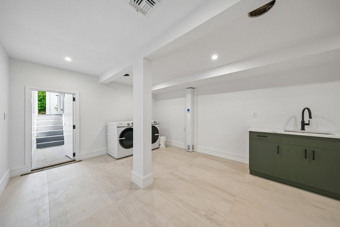 Condo in Jersey City, New Jersey, United States 5 - 18107913