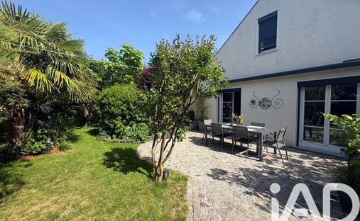 House in La Butte du Berger, Marolles-en-Brie, France 1