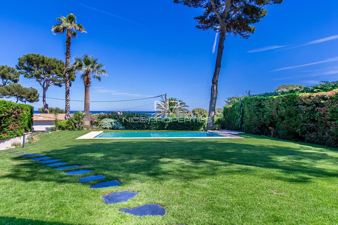 Villa in French Riviera, Provence-Alpes-Côte d'Azur, France 3 - 18093444