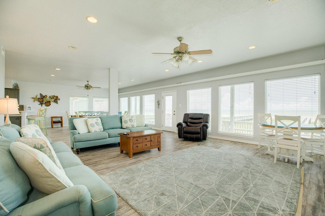 House in Freeport, Texas, United States 5 - 16507825