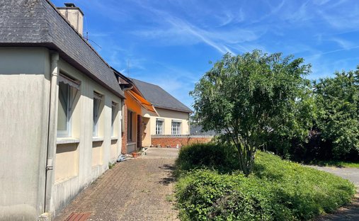 House in Avesnières, Laval, Pays de la Loire 1