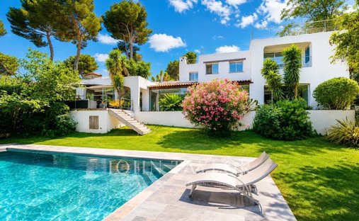 House in Saint Veran, Cagnes-sur-Mer, France 1