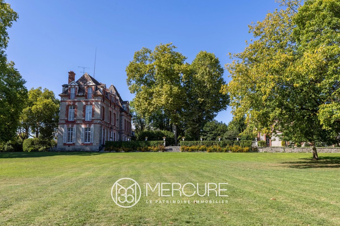 Essone 22 Km South Of Paris Property For Sale