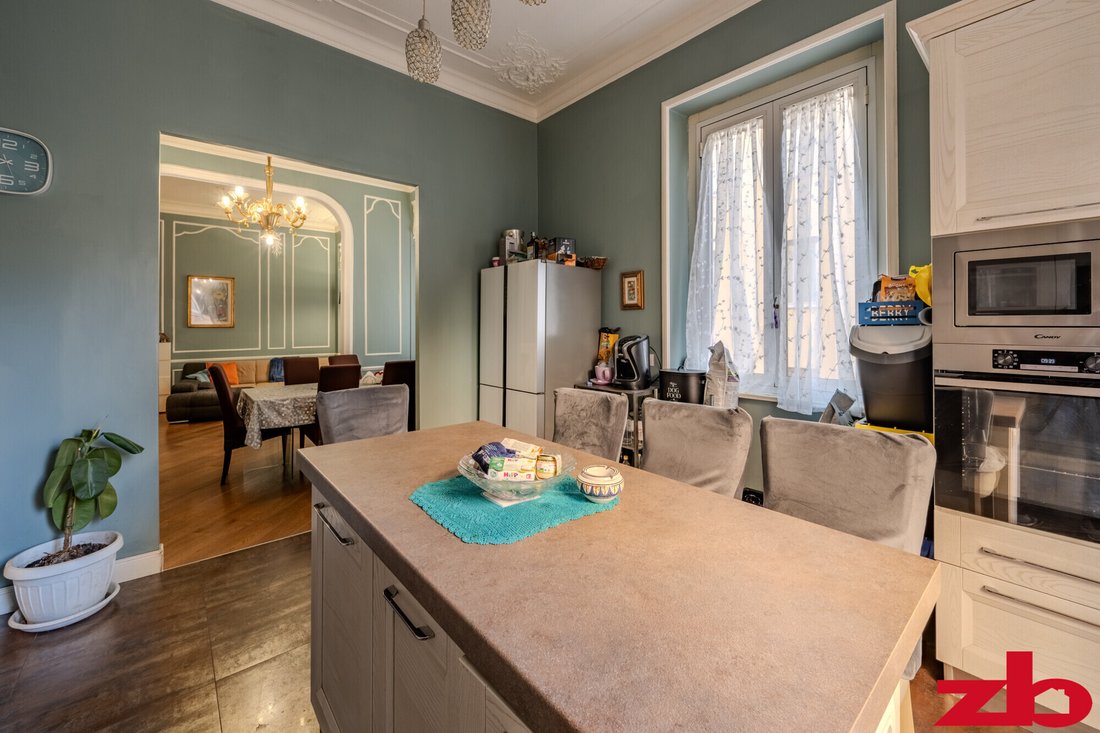 Apartment in City Center, Genoa, Liguria 3 - 18096005