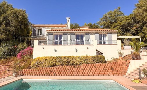 Villa in Les Issambres, Roquebrune-sur-Argens, Frankreich 1